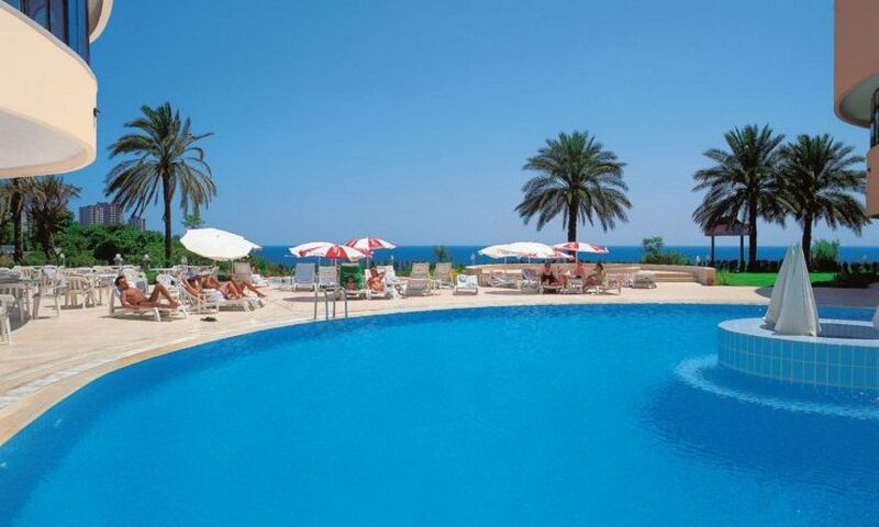Antalya’nın Kalbinde Konfor Cender Otel